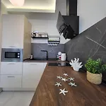 Sea View Luxury Appartment-parking Appartamento *