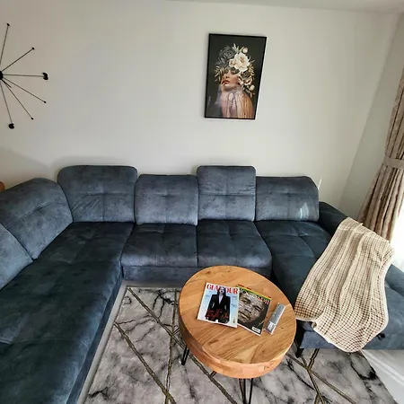 Sea View Luxury Appartment-parking Apartament