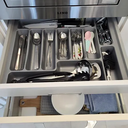 Sea View Luxury Appartment-parking Apartament