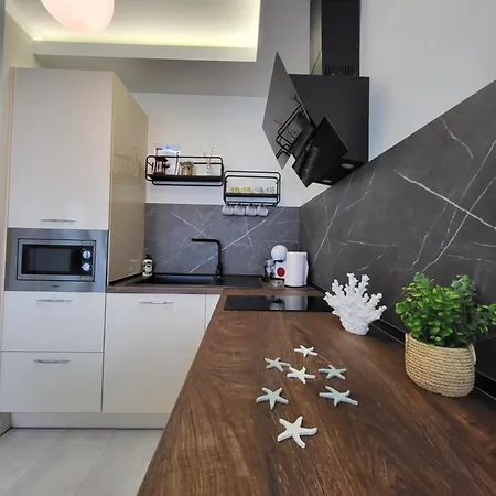 Sea View Luxury Appartment-parking Apartament *