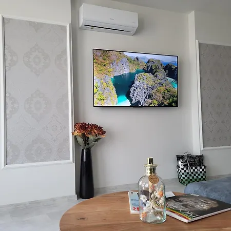 Апартаменти Sea View Luxury Appartment-parking